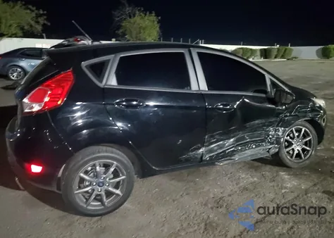 2018 Ford Fiesta Se z USA, uszkodzony, nr VIN 3FADP4EJ9JM140591